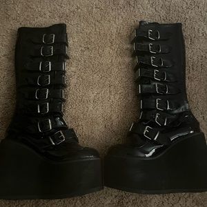 Demonia Swing-815 boots